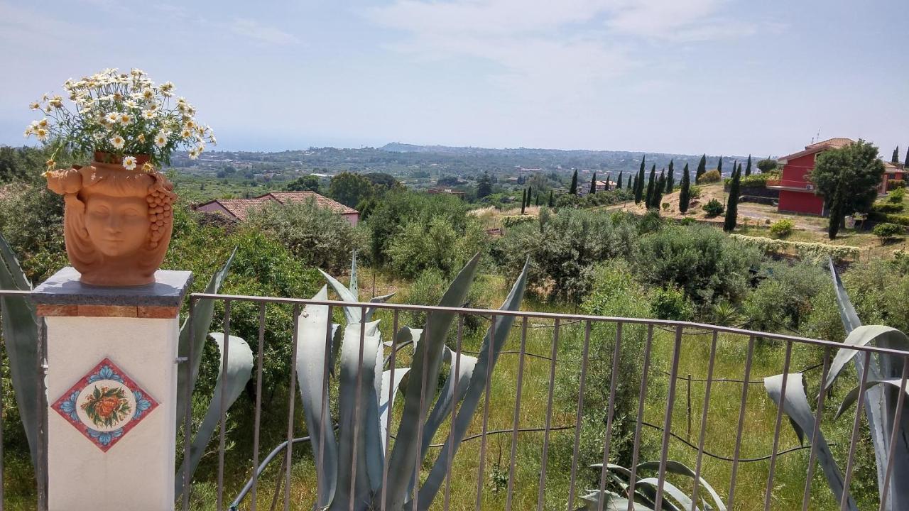 La Casa Del Melograno Bed & Breakfast Santa Venerina Luaran gambar