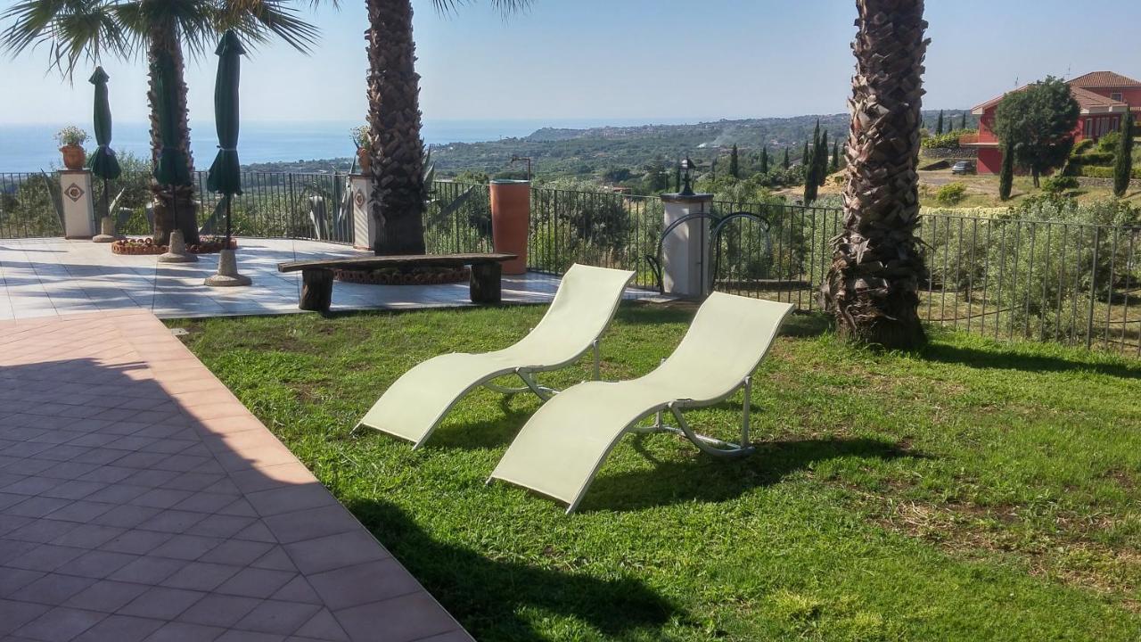 La Casa Del Melograno Bed & Breakfast Santa Venerina Luaran gambar