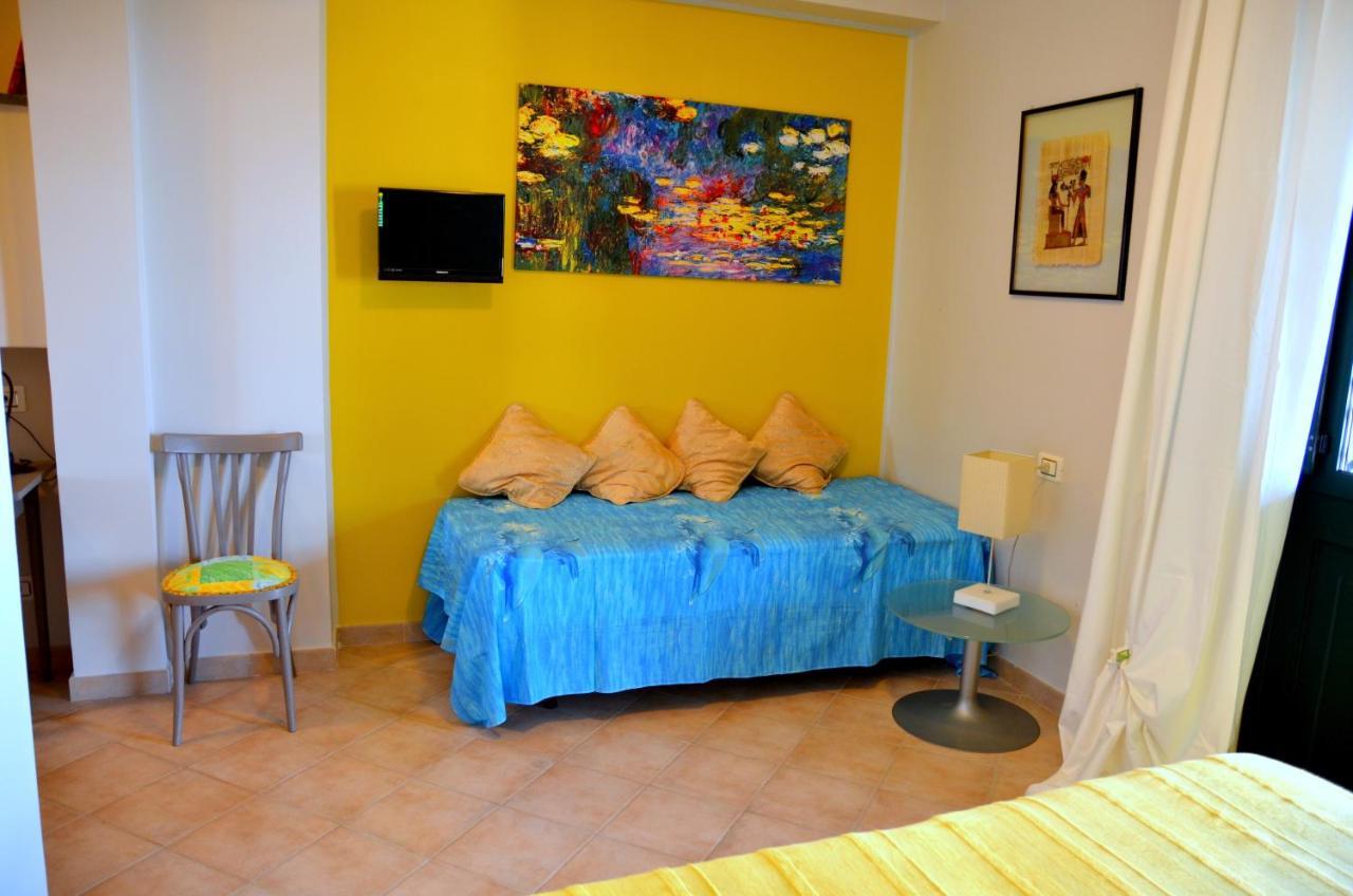 La Casa Del Melograno Bed & Breakfast Santa Venerina Luaran gambar